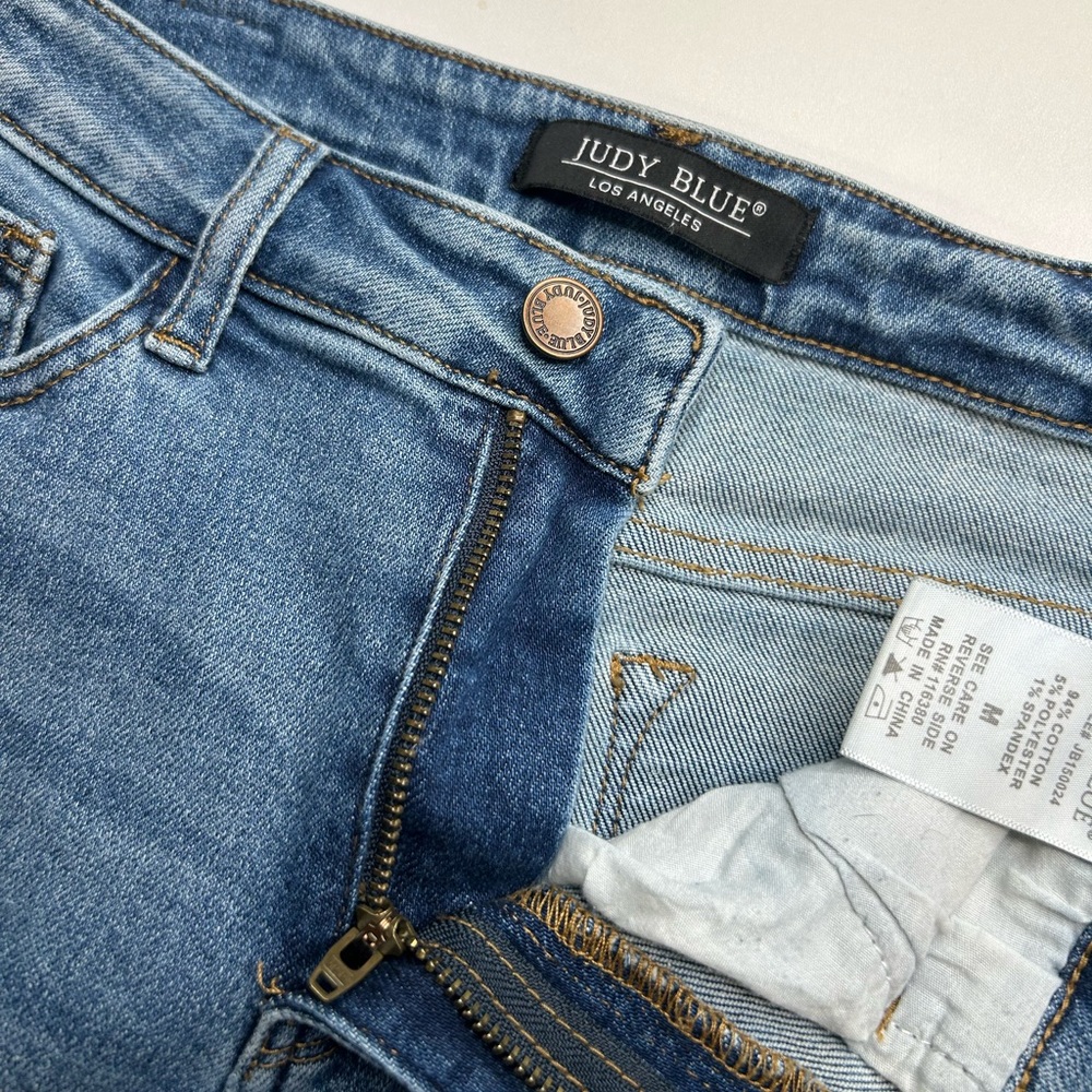 Judy Blue High‎ Waist Cuffed Denim Shorts Medium Stretch Denim Distressed 30x6 - Picture 5 of 11